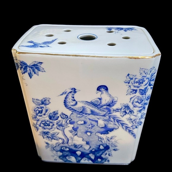Andrea by Sadek Porcelain Flower Frog Chinoiserie Blue White with Birds - Picture 7 of 9